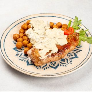 Punjeni lungić s prilogom