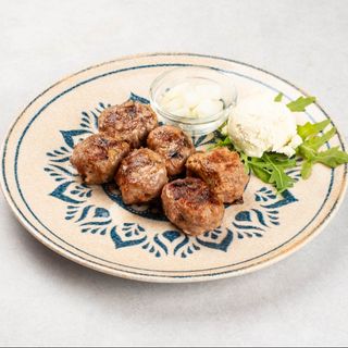 Gurmanski uštipci s kajmakom