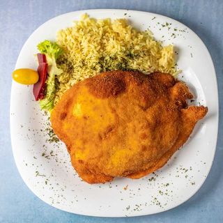 Bečki odrezak (piletina) krumpirići, tartar, desert i salata