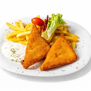 Pohani sir sa pomfritom, domaći tartar