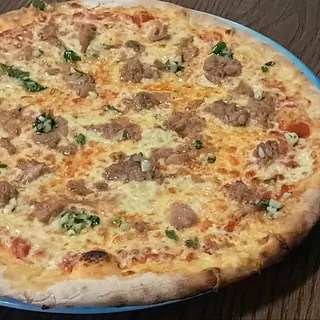 Tuna pizza