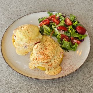 Eggs Benedict - losos