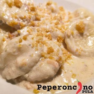 Ravioli sa lososom i gorgonzolom