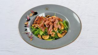 Salata trava i krava