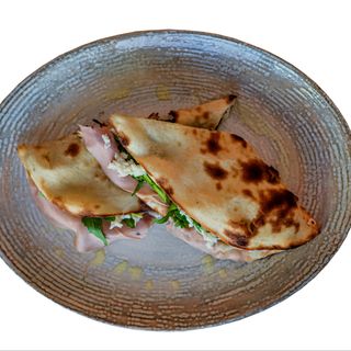 CHICKEN PANINI