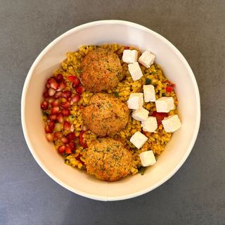 Falafel salata