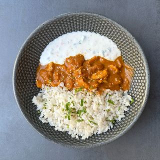 Butter chicken curry + coca cola 0.5l