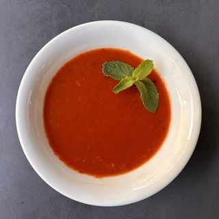 Juha rajčica sa svježim bosiljkom