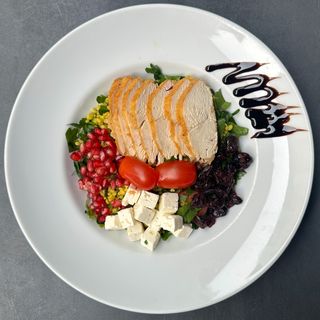 Salata tabulah s piletinom