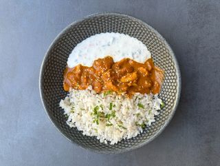 Butter chicken curry + palačinke nutella