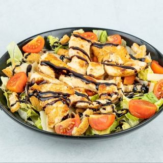 Smash Cezar salata & gratis  pommes frites