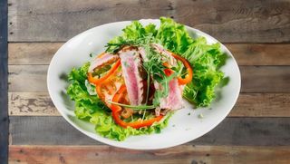 Salata od tune i povrća