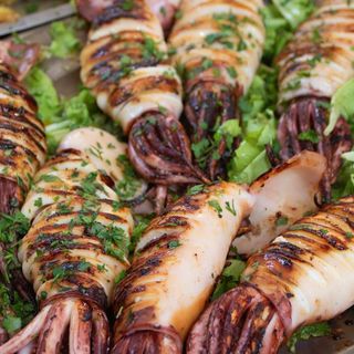 Lignje na žaru sa blitvom