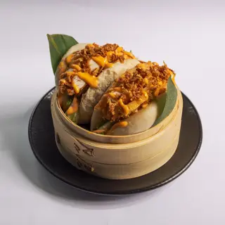 Bao buns Crispy chicken