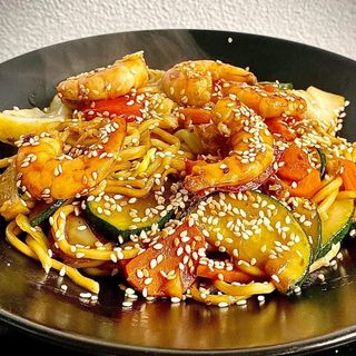 WOK sa škampima mala porcija