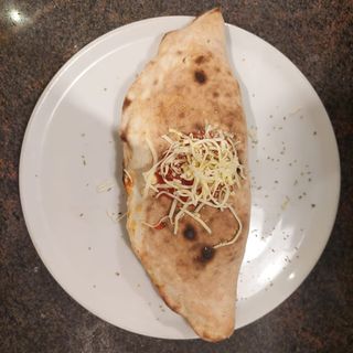 Pizza Calzone