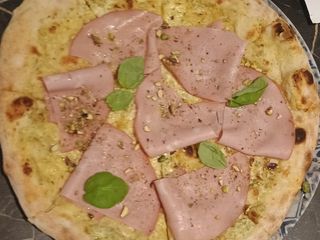 Pizza Mortadela