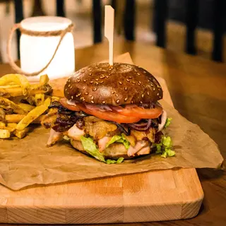 Smoked Mamas Turkey Club