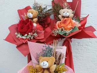 Buket 1 ruža s medićem. Trajni.