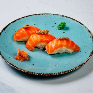 013A Sushi od lososa i tartufa