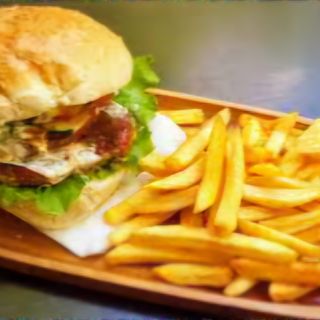 Piletina sa sirom i pomfrit