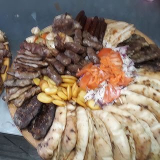 Miješano meso za četiri osobe