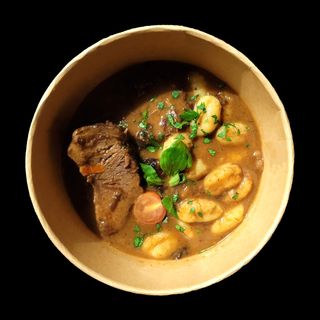 Pašticada sa domaćim njokima od bundeve