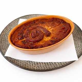 Zapečeni grah sa smotanom kobasicom