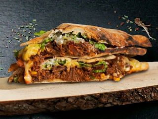 Sendvič s trganom svinjetinom (25cm)