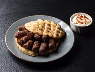 Ćevapi u lepinji