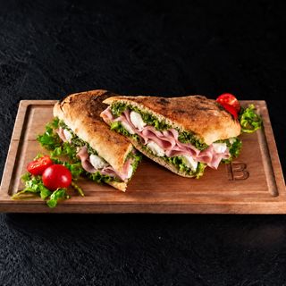 Mediteranski sendvič 50cm
