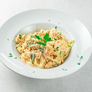 Piletina na bijelo sa julienne povrće