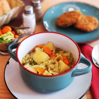 Kelj s mrkvom i krumpirom