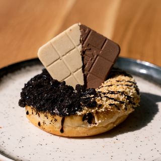 Kinder cards donut