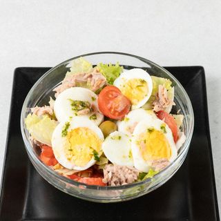 Salata s tunom