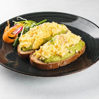 Avokado tost