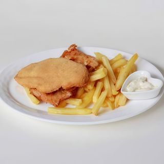 Pileći bečki odrezak s prilogom