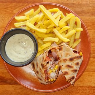 Tortilja sa trganom svinjetinom i rižom