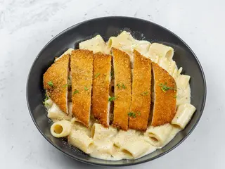 Crispy chicken pasta
