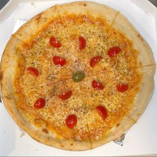 Pizza Cherry Margherita