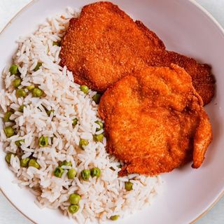 Pohana pileća prsa s rizi bizi