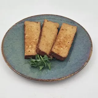 PEČENI DIMLJENI TOFU