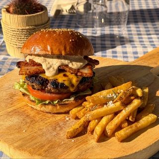 CRO BURGER