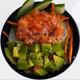 Losos i avacado salata