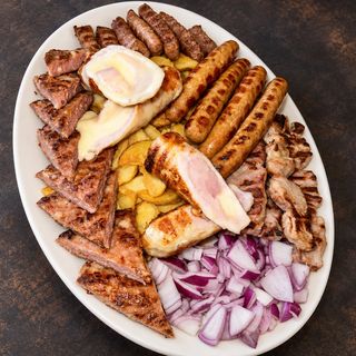 Mješano meso za 4 osobe GRATIS piće!