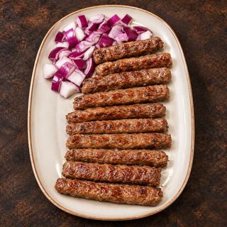 Juneći ćevapi (velika porcija).