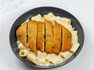Crispy chicken pasta
