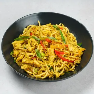 Golden curry noodles + Starter + Lemonade