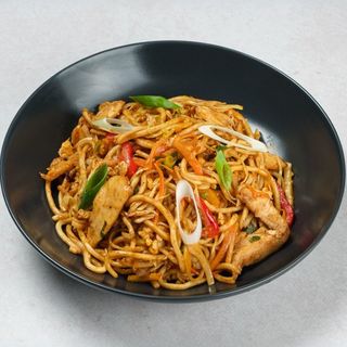 Chow mein Chicken + Choice of Starter