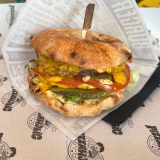 Pizzaholic classic cheese burger